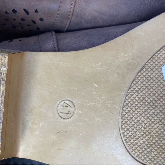 Brown Ankle Boots - Picture 8 of 8